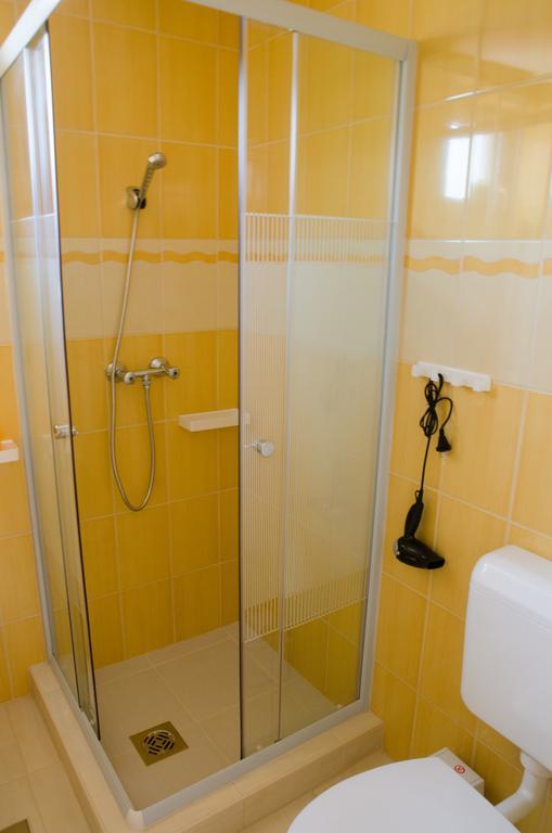Armada Family Apartment Hajdúszoboszló 객실 사진