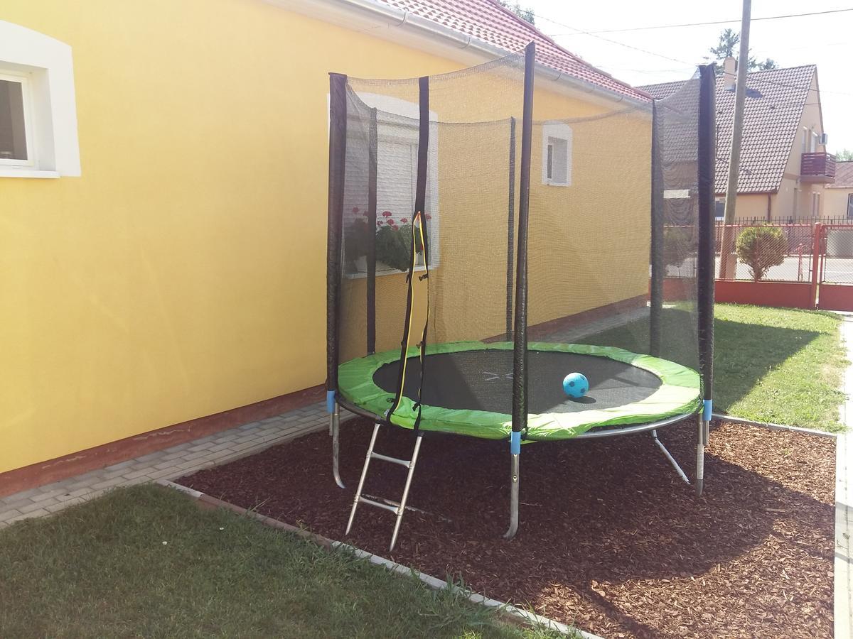 Armada Family Apartment Hajdúszoboszló 외부 사진